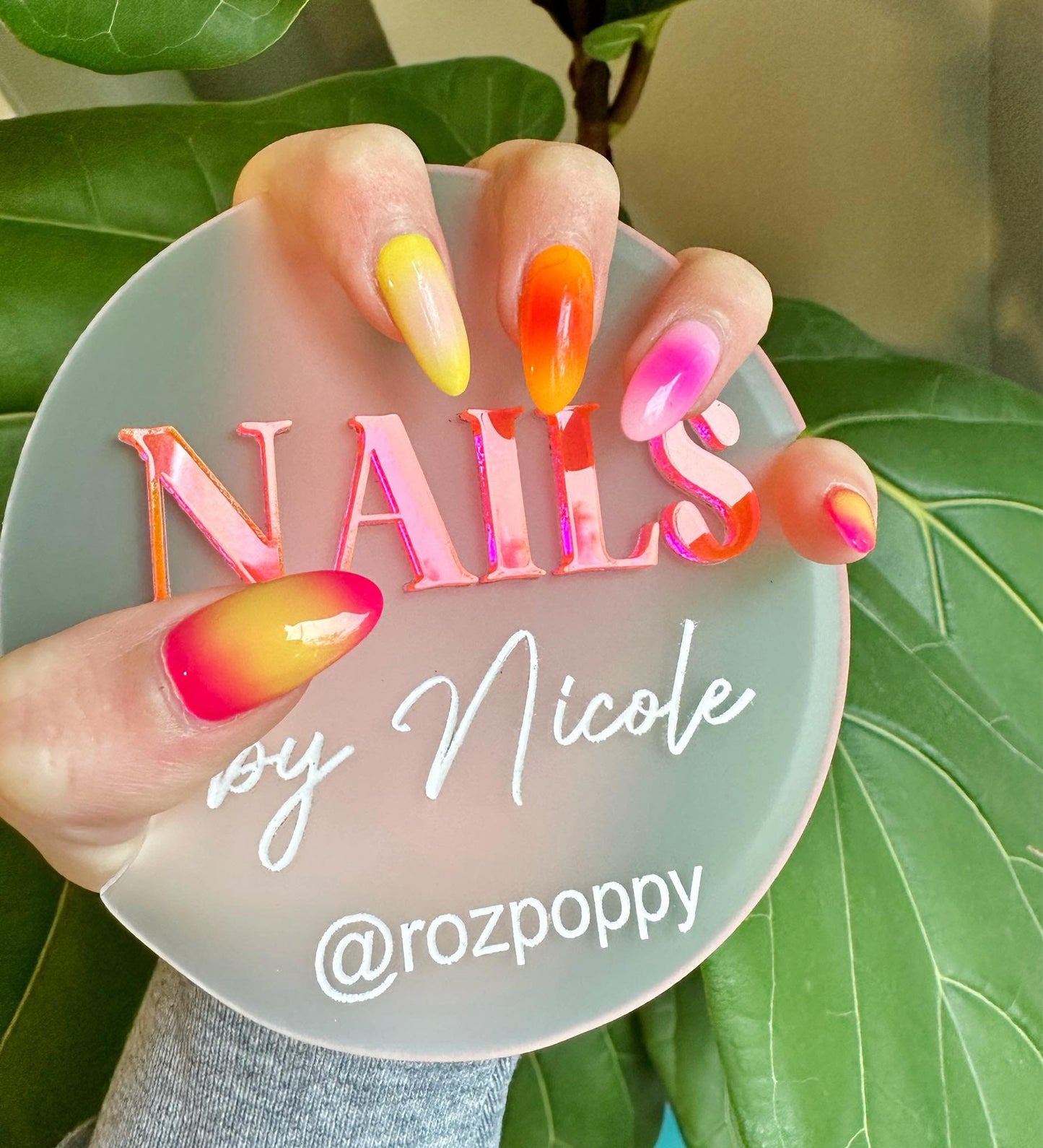 Custom Acrylic Nailfie Disc