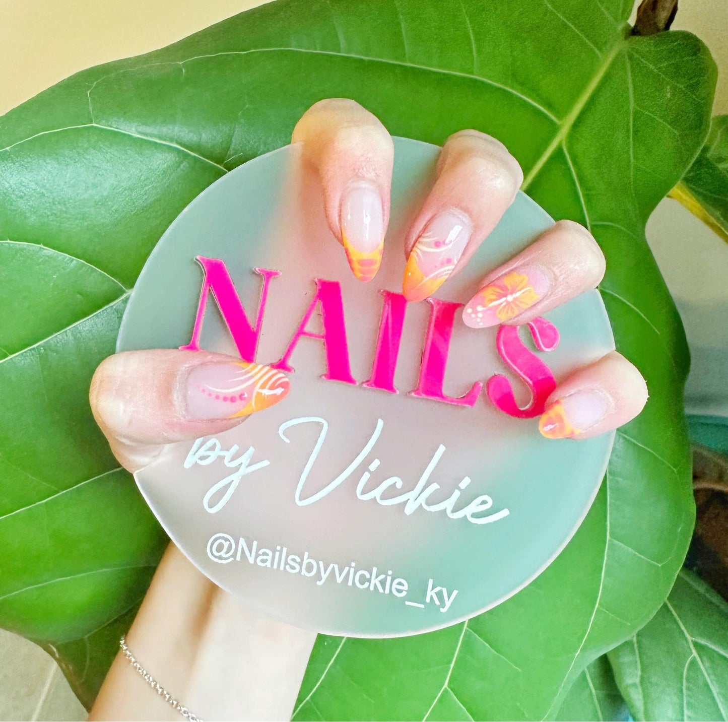 Nailfie Disk: Custom Acrylic Prop for Nail Photos